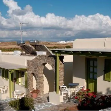 Asante Paros Hotel 2*